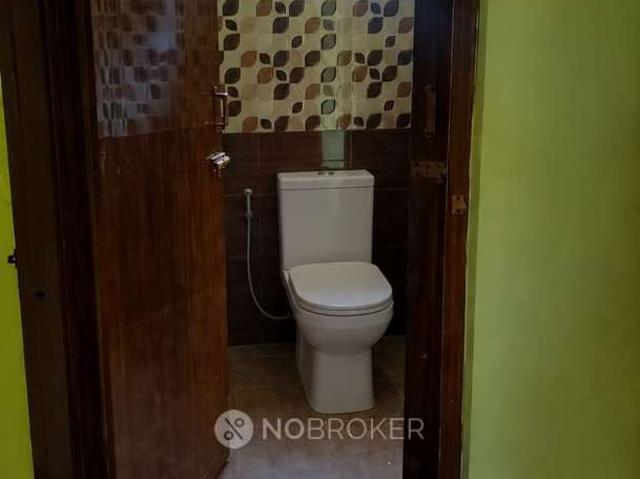 Flat for rent in Kodambakkam, Tamil Nadu
