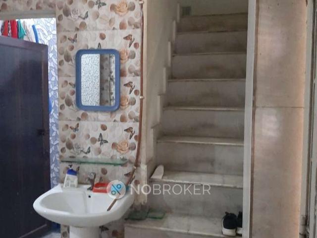 Flat for rent in West Delhi, Deri