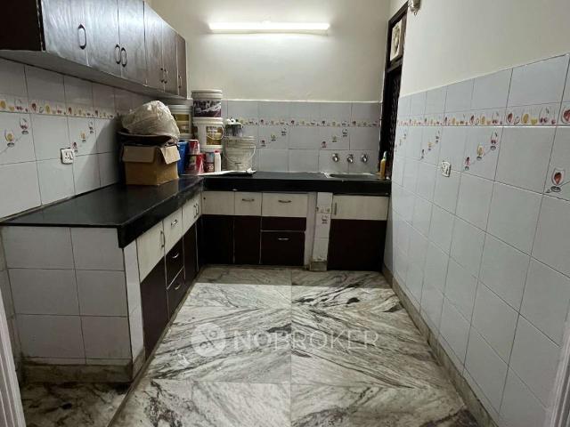 Flat for rent in South West Delhi, Deri