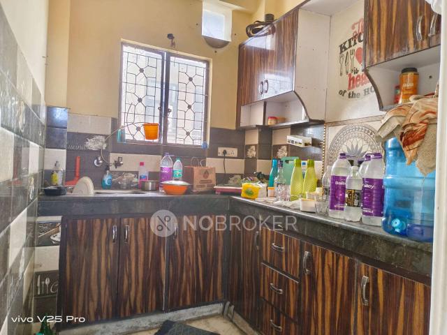 Flat for rent in South Delhi, Deri