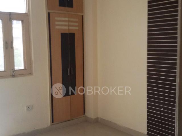 Flat for rent in South West Delhi, Deri