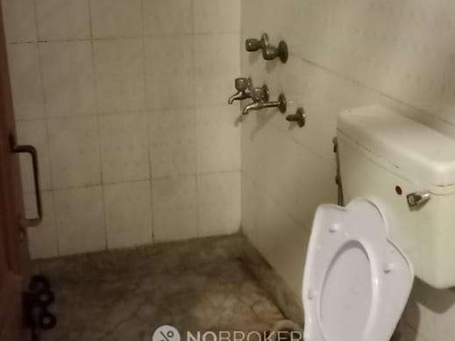 Flat for rent in Deri