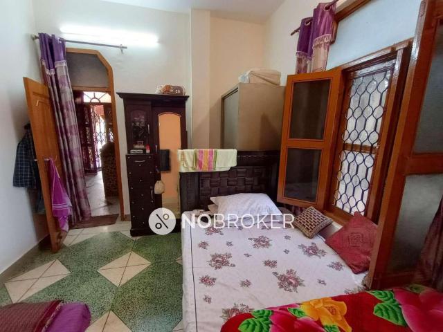 Flat for rent in East Delhi, Deri