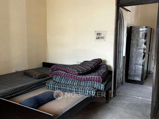 Flat for rent in Hariana