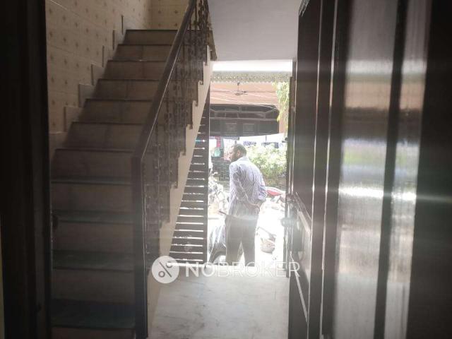 Flat for rent in West Delhi, Deri