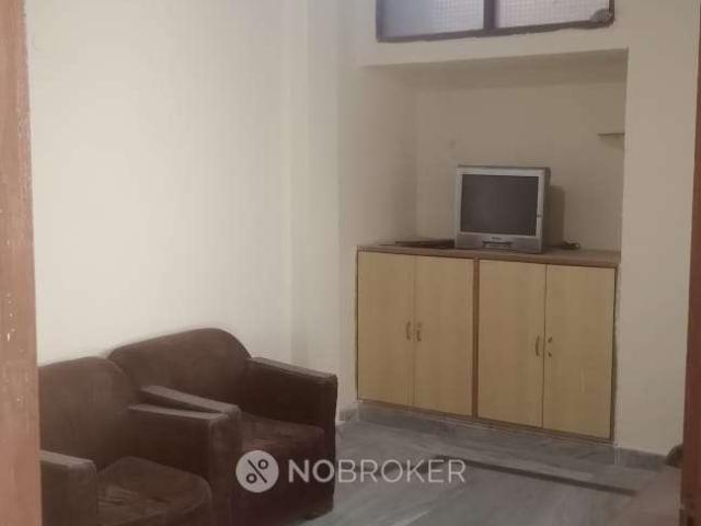 Flat for rent in West Delhi, Deri