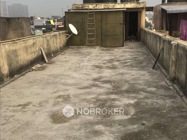 Flat for rent in Deri
