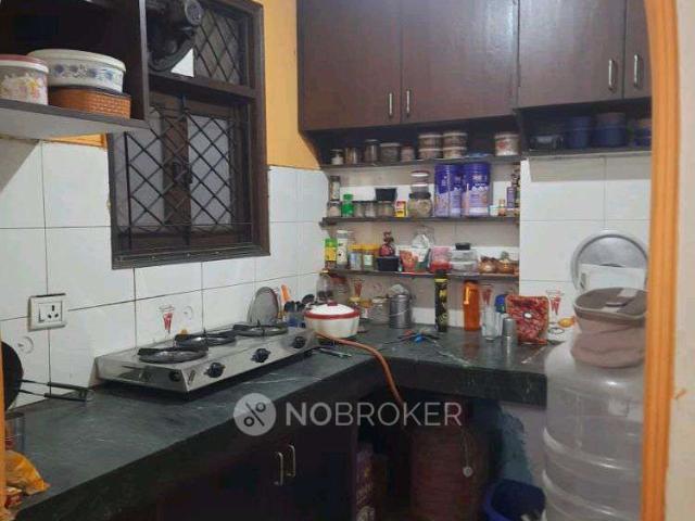 Flat for rent in South Delhi, Deri