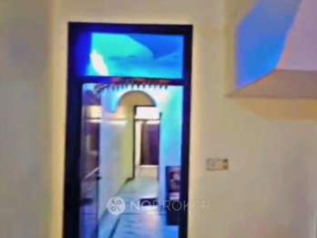 Flat for rent in East Delhi, Deri