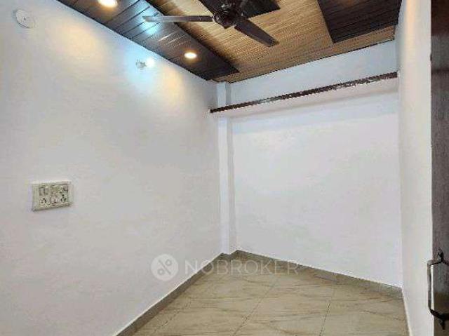 Flat for rent in Central Delhi, Deri