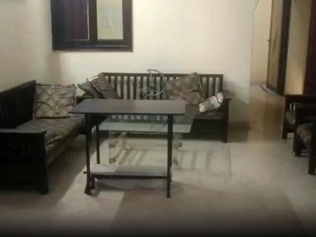 Flat for rent in South Delhi, Deri