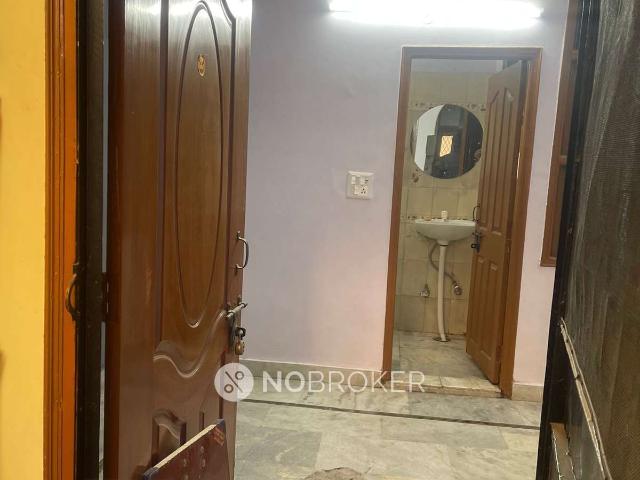 Flat for rent in East Delhi, Deri