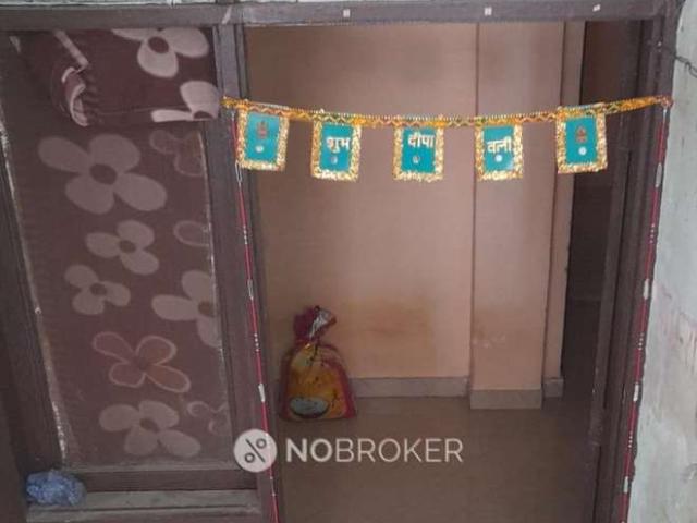 Flat for rent in East Delhi, Deri
