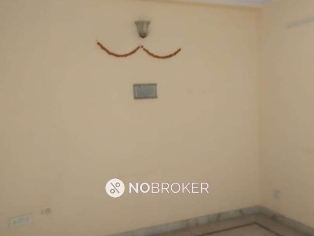 Flat for rent in East Delhi, Deri