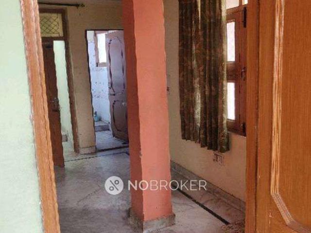 Flat for rent in North Delhi, Deri