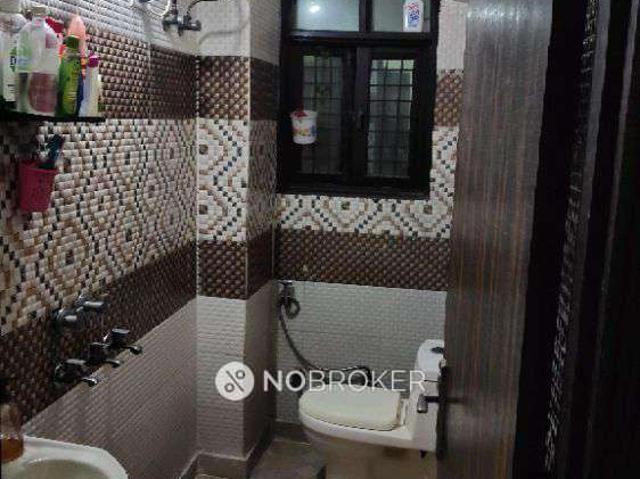 Flat for rent in West Delhi, Deri