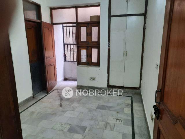 Flat for rent in North Delhi, Deri