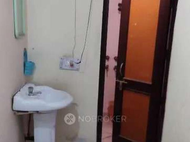 Flat for rent in North Delhi, Deri