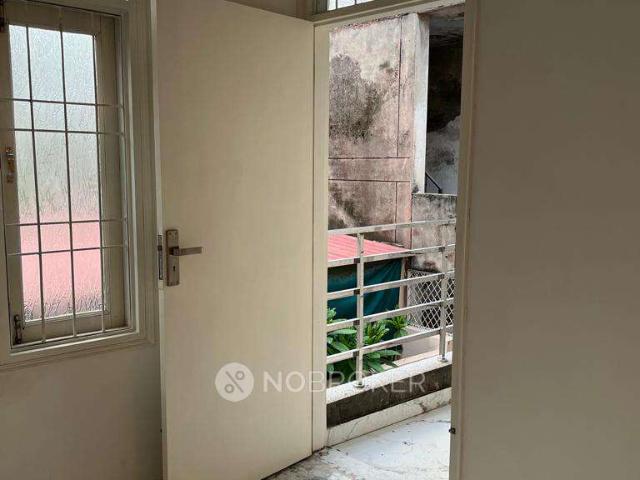Flat for rent in Deri