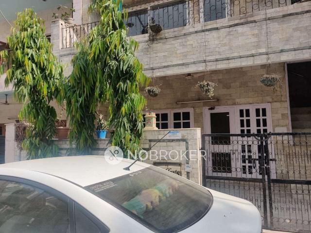 Flat for rent in West Delhi, Deri
