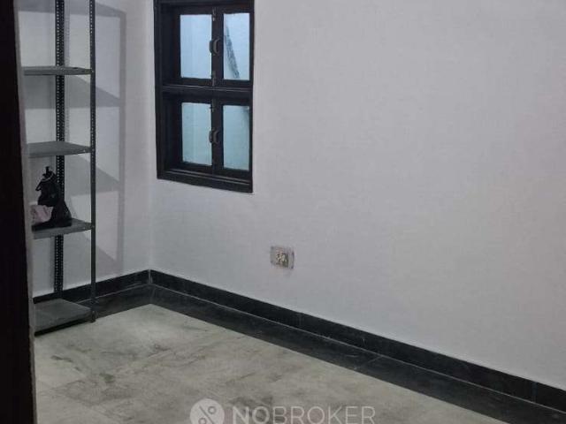 Flat for rent in East Delhi, Deri