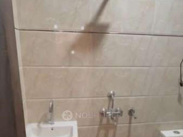 Flat for rent in East Delhi, Deri