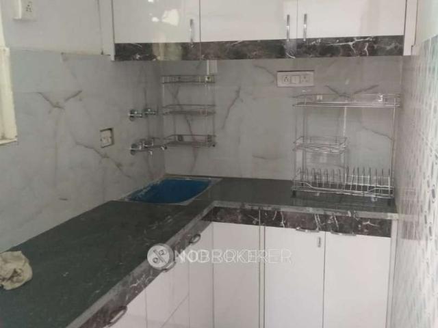 Flat for rent in North West Delhi, Deri