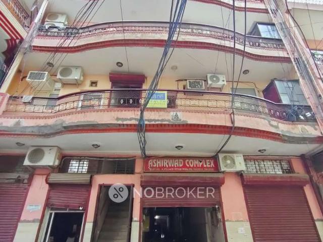 Flat for rent in North West Delhi, Deri