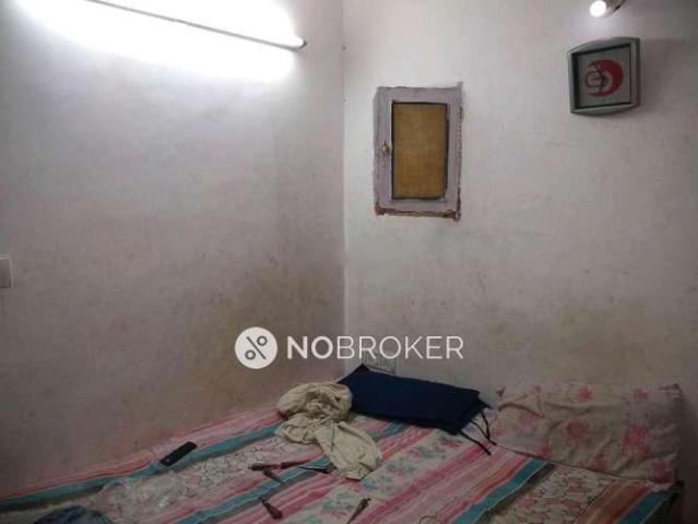 Flat for rent in West Delhi, Deri