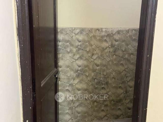 Flat for rent in Pitampura, Delhi