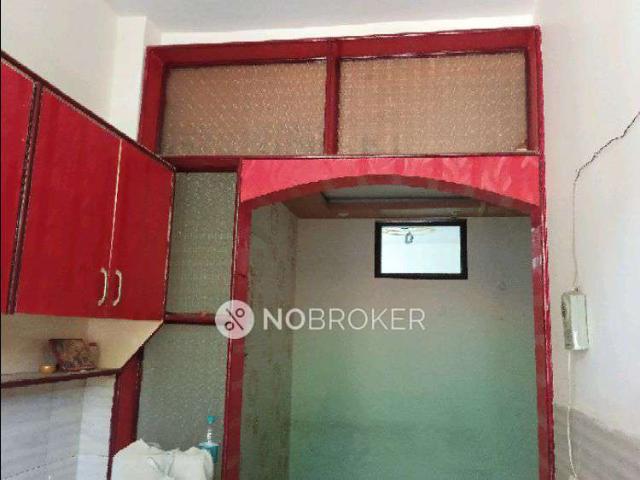 Flat for rent in North West Delhi, Deri