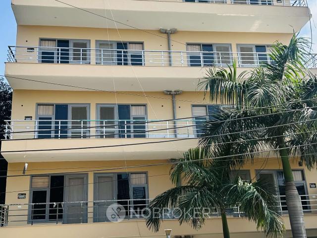 Flat for rent in Hariana