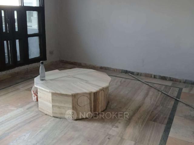 Flat for rent in Sector 29, Faridabad