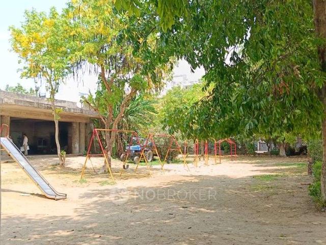 Flat for rent in Hariana