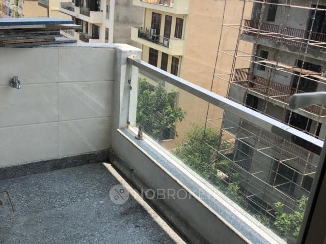 Flat for rent in Hariana