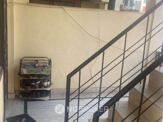 Flat for rent in Hariana