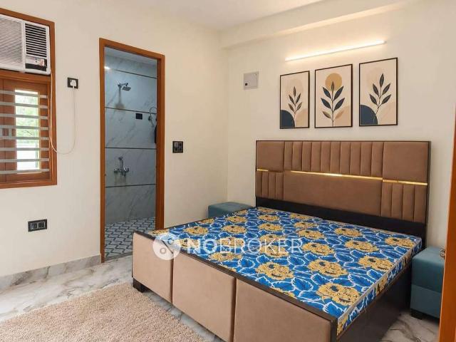 Flat for rent in Sector 62, Noida