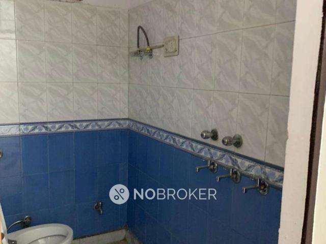 Flat for rent in South West Delhi, Deri