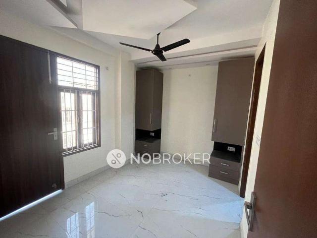 Flat for rent in West Delhi, Deri