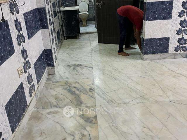 Flat for rent in West Delhi, Deri