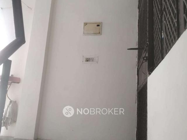 Flat for rent in West Delhi, Deri