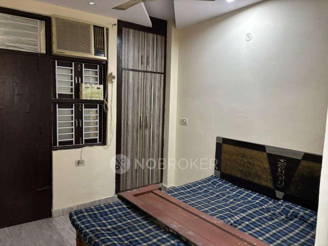 Flat for rent in West Delhi, Deri