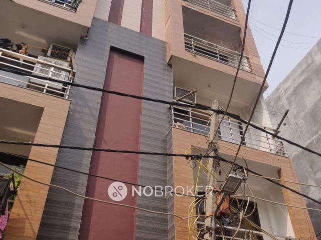 Flat for rent in Deri