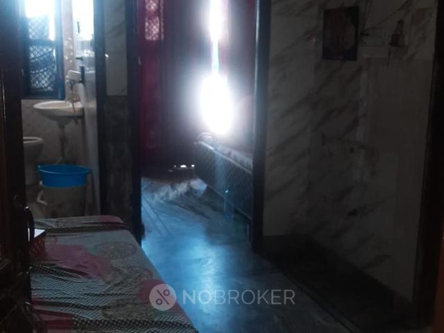 Flat for sale in North Delhi, Deri