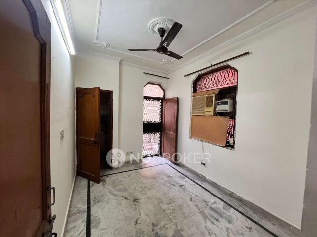 Flat for sale in West Delhi, Deri