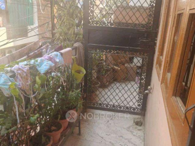 Property for sale in West Delhi, Deri