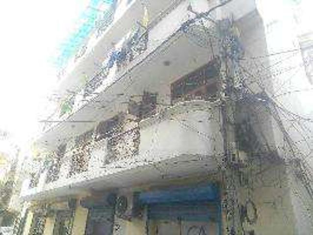 Flat for sale in North Delhi, Deri