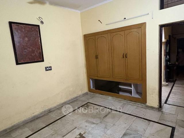 Property for sale in Mukherjee Nagar, Delhi