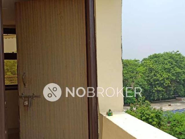 Flat for sale in West Delhi, Deri