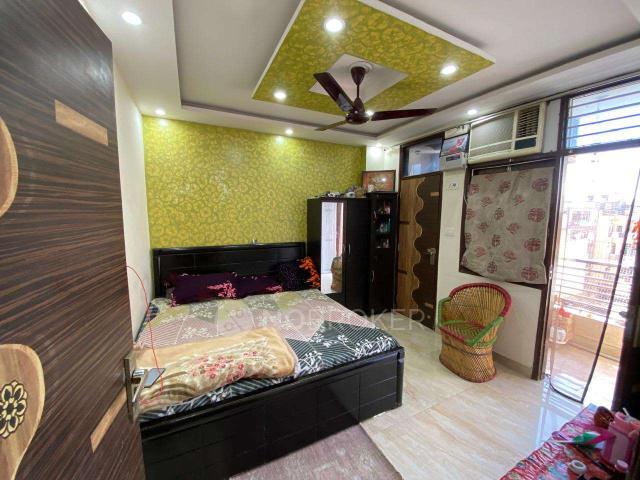 Property for sale in West Delhi, Deri